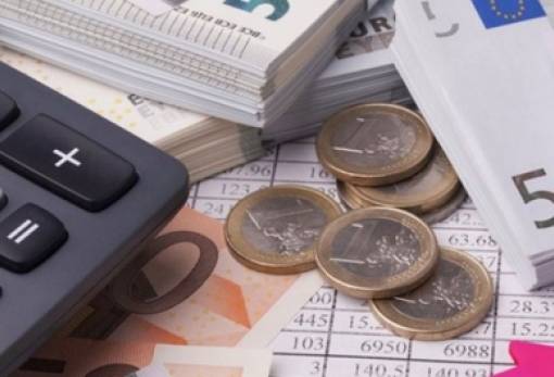 Ελεύθεροι επαγγελματίες-Αγρότες: Αύξηση ασφαλιστικών εισφορών το 2025