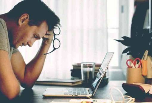 Οι άνδρες είναι πιο πιθανό να πεθάνουν από «σύνδρομο ραγισμένης καρδιάς»