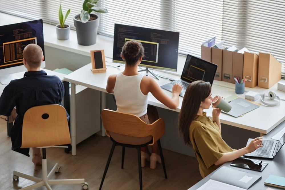 &Eta; Gen Z &phi;&omicron;&beta;ά&tau;&alpha;&iota; ό&tau;&iota; &eta; &Tau;&epsilon;&chi;&nu;&eta;&tau;ή &Nu;&omicron;&eta;&mu;&omicron;&sigma;ύ&nu;&eta; &theta;&alpha; &tau;&eta;&nu; &omicron;&delta;&eta;&gamma;ή&sigma;&epsilon;&iota; &sigma;&tau;&eta;&nu; &alpha;&nu;&epsilon;&rho;&gamma;ί&alpha;