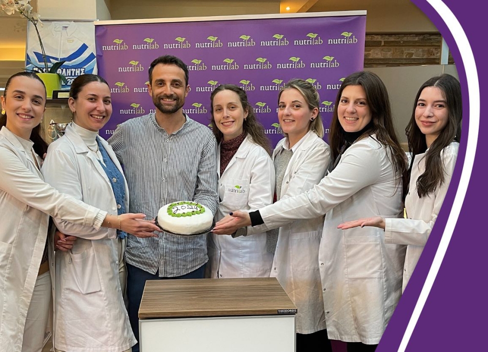 &Eta; &epsilon;&pi;&iota;&sigma;&tau;&eta;&mu;&omicron;&nu;&iota;&kappa;ή &omicron;&mu;ά&delta;&alpha; &tau;&omicron;&upsilon; Nutrilab &Sigma;&pi;ά&rho;&tau;&eta;&sigmaf; &alpha;&rho;&omega;&gamma;ό&sigmaf; &sigma;&tau;&eta;&nu; &upsilon;&gamma;&iota;&epsilon;&iota;&nu;ή &zeta;&omega;ή &tau;&omega;&nu; &Sigma;&pi;&alpha;&rho;&tau;&iota;&alpha;&tau;ώ&nu;