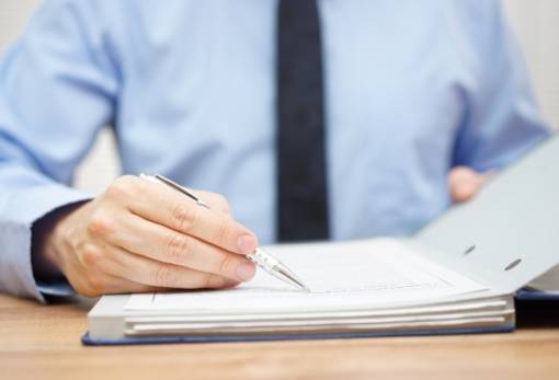 Σφίγγει ο κλοιός για την αδήλωτη εργασία