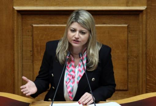 Γρηγοράκου: «Επιτακτική ανάγκη για έλεγχο γεφυριών, καθαρισμό ρεμάτων και τεχνικές λύσεις στις Αιγιές»