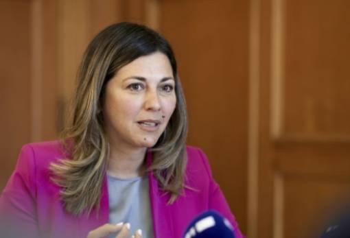 Ζαχαράκη: Έκτακτο βοήθημα 200 ευρώ σε χιλιάδες ανασφάλιστους υπερήλικες και ΑμεΑ