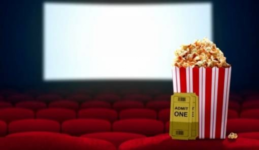 &laquo;&Pi;&alpha;ί&zeta;&epsilon;&iota; &sigma;&tau;&omicron; &sigma;&iota;&nu;&epsilon;&mu;ά&hellip;&raquo;