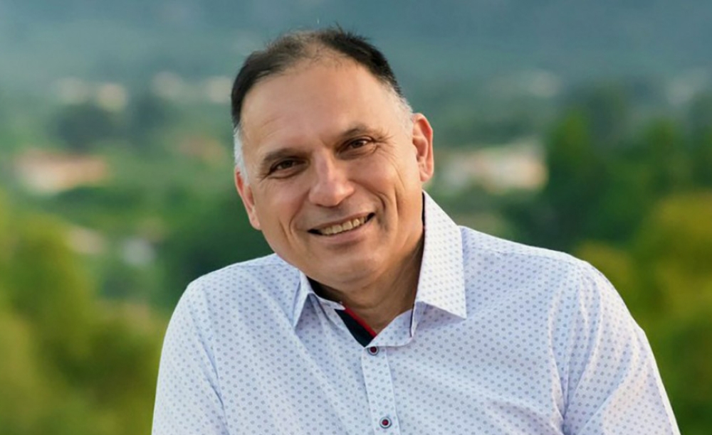 &Nu;&epsilon;&omicron;&kappa;&lambda;ή&sigmaf; &Kappa;&rho;&eta;&tau;&iota;&kappa;ό&sigmaf;: &laquo;&Eta; &chi;ώ&rho;&alpha; &delta;&epsilon;&nu; έ&chi;&epsilon;&iota; &tau;&omicron; &pi;&epsilon;&rho;&iota;&theta;ώ&rho;&iota;&omicron; &nu;&alpha; &mu;&pi;&epsilon;&iota; &sigma;&epsilon; &pi;&epsilon;&rho;&iota;&pi;έ&tau;&epsilon;&iota;&epsilon;&sigmaf; &kappa;&alpha;&iota; &alpha;&kappa;&upsilon;&beta;&epsilon;&rho;&nu;&eta;&sigma;ί&alpha;&raquo;