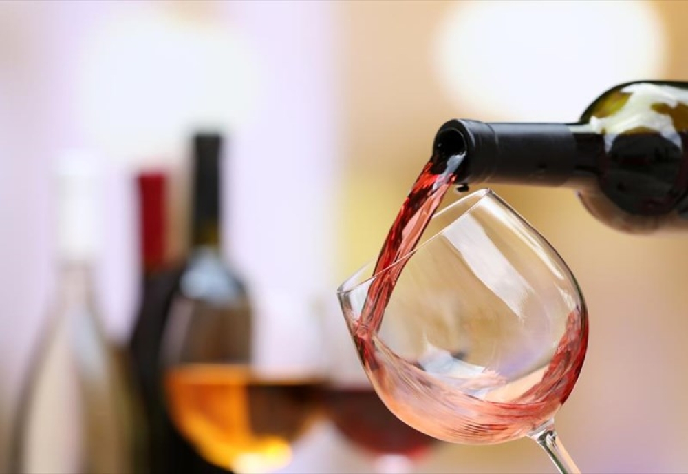 &Kappa;&rho;&alpha;&sigma;ί: &Sigma;&tau;&eta; &sigma;&kappa;&iota;ά &tau;&omega;&nu; &delta;&alpha;&sigma;&mu;ώ&nu; &Tau;&rho;&alpha;&mu;&pi;