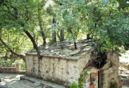 Το «παραμύθι» της Αγίας Θεοδώρας (Βάστα, Αρκαδία)