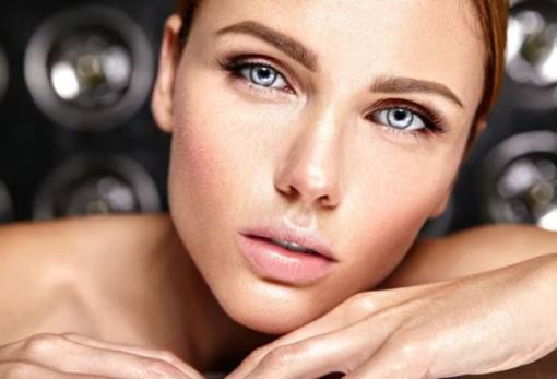 Τα beauty λάθη που κάνουν όλες οι γυναίκες μετά τα 35