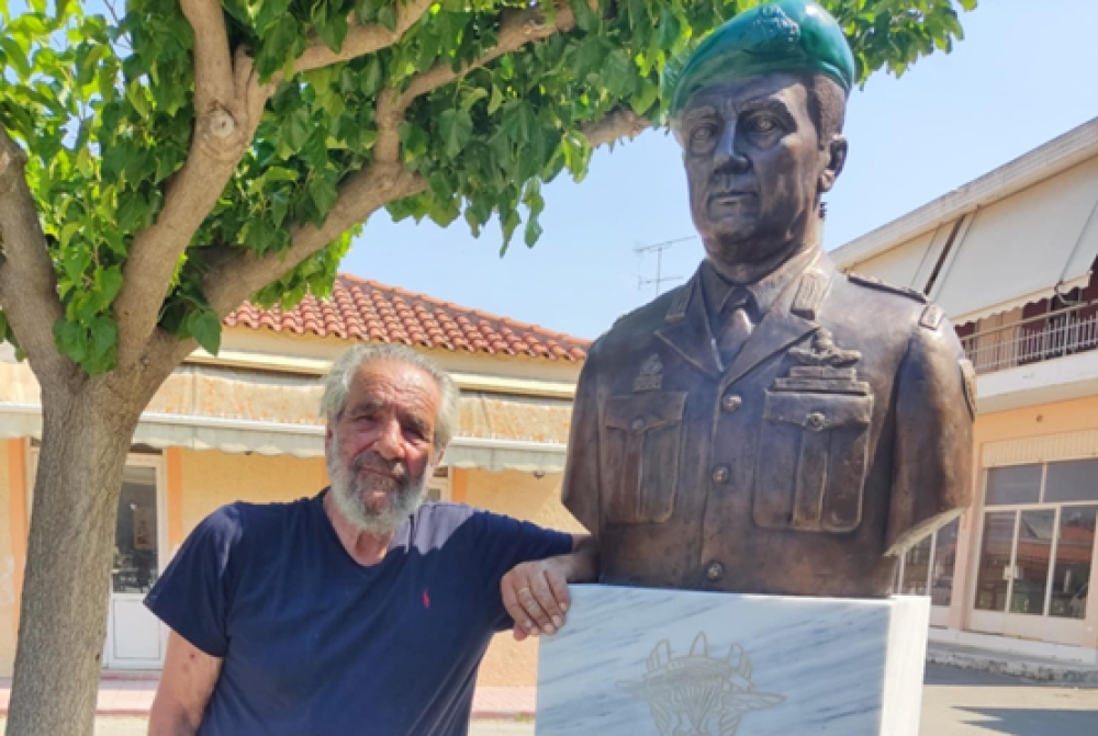 &Alpha;&phi;&iota;έ&rho;&omega;&mu;&alpha; &epsilon;&iota;&sigmaf; &mu;&nu;ή&mu;&eta;&nu; &Sigma;&tau;&rho;&alpha;&tau;&eta;&gamma;&omicron;ύ &Eta;&lambda;ί&alpha; &Gamma;&lambda;&epsilon;&nu;&tau;&zeta;έ