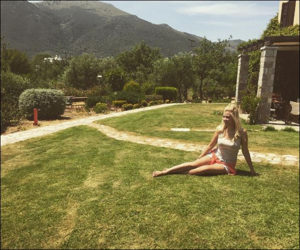 &Sigma;&tau;&omicron; &Sigma;&kappa;&omicron;&upsilon;&tau;ά&rho;&iota; &gamma;&iota;&alpha; &Pi;ά&sigma;&chi;&alpha; &eta; &Lambda;ά&omicron;&upsilon;&rho;&alpha; &Nu;ά&rho;&gamma;&epsilon;&sigmaf;