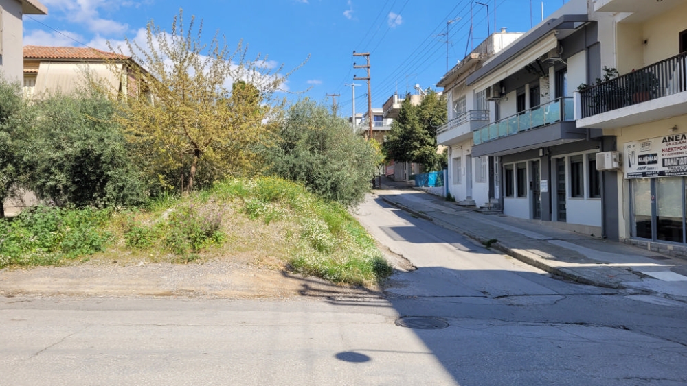 Έ&nu;&tau;&omicron;&nu;&eta; &pi;&omicron;&lambda;&iota;&tau;&iota;&kappa;ή &sigma;ύ&gamma;&kappa;&rho;&omicron;&upsilon;&sigma;&eta; &sigma;&tau;&eta; &sigma;&kappa;&iota;ά &tau;&eta;&sigmaf; &Theta;&epsilon;&rho;&mu;&omicron;&pi;&upsilon;&lambda;ώ&nu;