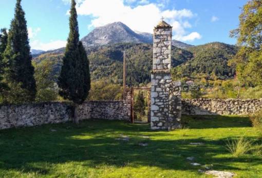 «ΒαδίΖΟΥΜΕ στη φύση» Πικουλιανίκων-Τρύπης με τον ΕΟΣ