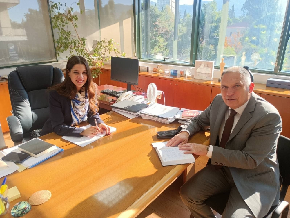 &Alpha;&nu;&alpha;&zeta;&eta;&tau;&omicron;ύ&nu;&tau;&alpha;&iota; &delta;&iota;έ&xi;&omicron;&delta;&omicron;&iota; &kappa;&alpha;&iota; &lambda;ύ&sigma;&epsilon;&iota;&sigmaf; &gamma;&iota;&alpha; &tau;&eta;&nu; &laquo;έ&xi;&omega;&sigma;&eta;&raquo; &tau;&eta;&sigmaf; &Sigma;&pi;ά&rho;&tau;&eta;&sigmaf; &alpha;&pi;ό &tau;&omicron; &alpha;έ&rho;&iota;&omicron;