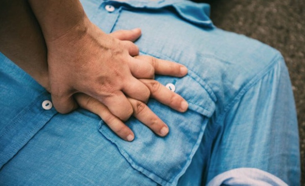 Ό&tau;&alpha;&nu; &eta; &alpha;&nu;&theta;&rho;&omega;&pi;&iota;ά &kappa;&alpha;&iota; &eta; &gamma;&nu;ώ&sigma;&eta; &kappa;&rho;&alpha;&tau;&omicron;ύ&nu; ά&rho;&rho;&eta;&kappa;&tau;&eta; &tau;&eta;&nu; &laquo;&kappa;&lambda;&omega;&sigma;&tau;ή&raquo; &tau;&eta;&sigmaf; &zeta;&omega;ή&sigmaf;