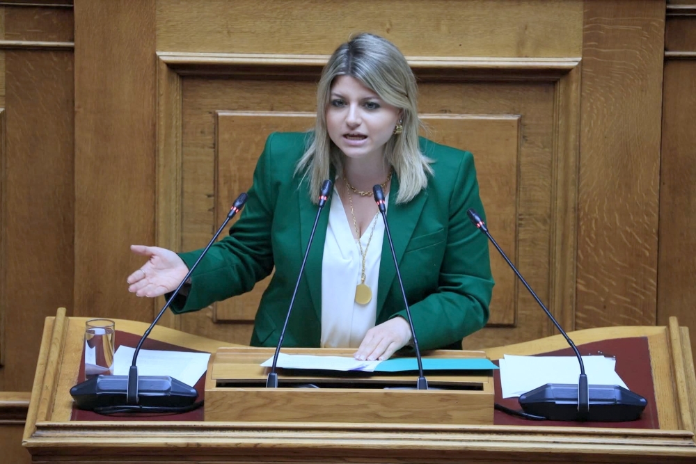 &Gamma;&rho;&eta;&gamma;&omicron;&rho;ά&kappa;&omicron;&upsilon; &sigma;&tau;&eta; &sigma;&upsilon;&zeta;ή&tau;&eta;&sigma;&eta; &gamma;&iota;&alpha; &Sigma;&pi;ή&lambda;&alpha;&iota;&alpha; &Delta;&iota;&rho;&omicron;ύ: &laquo;&Kappa;&alpha;&mu;ί&alpha; &omicron;&upsilon;&sigma;&iota;&alpha;&sigma;&tau;&iota;&kappa;ή &alpha;&pi;ά&nu;&tau;&eta;&sigma;&eta; &alpha;&pi;ό &tau;&eta;&nu; &kappa;&upsilon;&beta;έ&rho;&nu;&eta;&sigma;&eta;, &epsilon;&mu;&pi;&alpha;&iota;&gamma;&mu;ό&sigmaf; &pi;&rho;&omicron;&sigmaf; &tau;&omicron;&upsilon;&sigmaf; &lambda;&epsilon;&mu;&beta;&omicron;ύ&chi;&omicron;&upsilon;&sigmaf;&raquo;