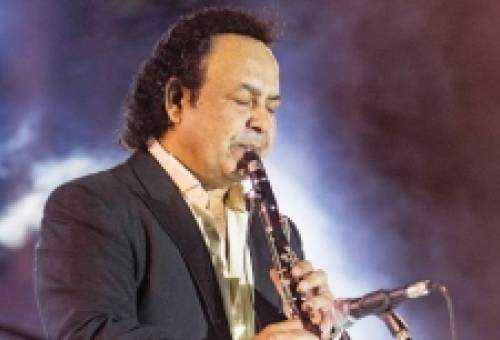 Ο Βασίλης Σαλέας στο αμφιθέατρο Ξηροκαμπίου