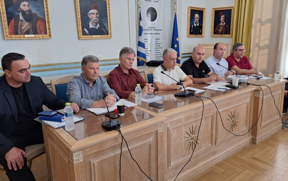 &Sigma;&upsilon;&nu;&tau;&omicron;&nu;&iota;&sigma;&mu;ό&sigmaf; &gamma;&iota;&alpha; &tau;&eta;&nu; &Pi;&omicron;&lambda;&iota;&tau;&iota;&kappa;ή &Pi;&rho;&omicron;&sigma;&tau;&alpha;&sigma;ί&alpha; &epsilon;&nu;ό&psi;&epsilon;&iota; &chi;&epsilon;&iota;&mu;ώ&nu;&alpha; &sigma;&tau;&eta;&nu; &Pi;&epsilon;&lambda;&omicron;&pi;ό&nu;&nu;&eta;&sigma;&omicron;