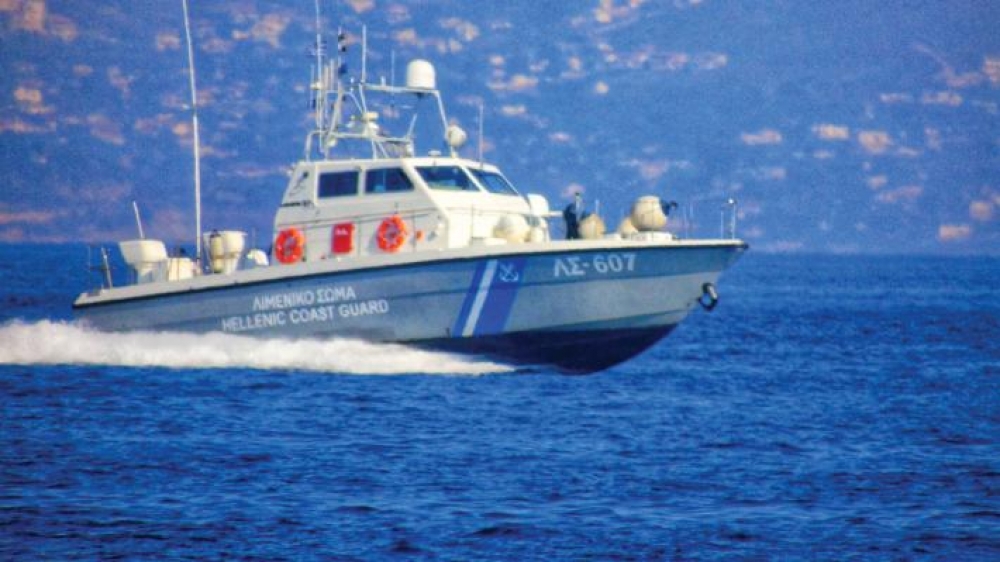 &Epsilon;&iota;&sigma;&rho;&omicron;ή &upsilon;&delta;ά&tau;&omega;&nu; &sigma;&epsilon; &sigma;&kappa;ά&phi;&omicron;&sigmaf; &sigma;&tau;&omicron; &Mu;έ&zeta;&alpha;&pi;&omicron;