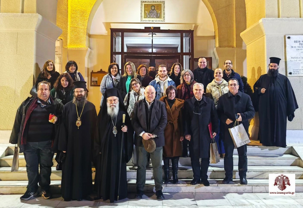 &Omicron;&iota; &theta;&epsilon;&omicron;&lambda;ό&gamma;&omicron;&iota; &tau;&eta;&sigmaf; &Lambda;&alpha;&kappa;&omega;&nu;ί&alpha;&sigmaf; &sigma;&epsilon; &eta;&mu;&epsilon;&rho;ί&delta;&alpha; &tau;&eta;&sigmaf; &Mu;&eta;&tau;&rho;ό&pi;&omicron;&lambda;&eta;&sigmaf; &Mu;&omicron;&nu;&epsilon;&mu;&beta;&alpha;&sigma;ί&alpha;&sigmaf; &kappa;&alpha;&iota; &Sigma;&pi;ά&rho;&tau;&eta;&sigmaf;