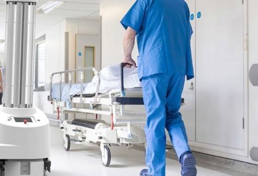 Ειδικό πρόγραμμα για 500 τραυματιοφορείς στον δημόσιο τομέα υγείας