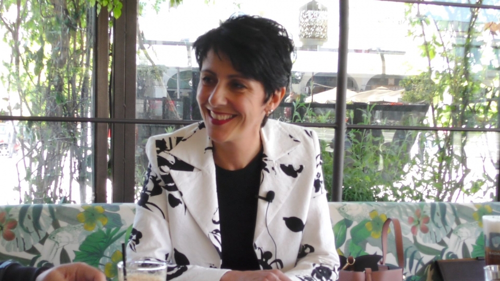 &Epsilon;&lambda;. &Delta;&alpha;&rho;ά&kappa;&eta;: &laquo;&Omicron; &tau;ό&pi;&omicron;&sigmaf; έ&chi;&epsilon;&iota; &alpha;&nu;ά&gamma;&kappa;&eta; &alpha;&pi;ό &nu;έ&alpha; &pi;&rho;ό&sigma;&omega;&pi;&alpha;&raquo; (VIDEO)