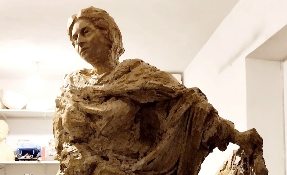 &Delta;&iota;&chi;ά&zeta;&epsilon;&iota; &eta; &laquo;&Sigma;&pi;&alpha;&rho;&tau;&iota;ά&tau;&iota;&sigma;&sigma;&alpha; &mu;ά&nu;&alpha;&raquo;