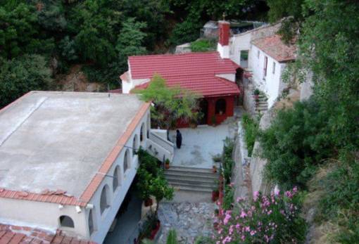 Θείες Λειτουργίες στην ΙΜ Ζωοδόχου Πηγής Καστρίου