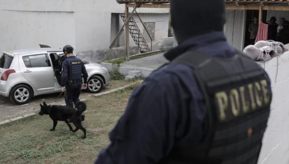 &Upsilon;&gamma;&epsilon;&iota;&omicron;&nu;&omicron;&mu;&iota;&kappa;έ&sigmaf; &pi;&alpha;&rho;&alpha;&beta;ά&sigma;&epsilon;&iota;&sigmaf; &laquo;έ&beta;&gamma;&alpha;&lambda;&epsilon;&raquo; &eta; &Epsilon;&Lambda;&Alpha;&Sigma; &sigma;&epsilon; &kappa;&alpha;&tau;&alpha;&upsilon;&lambda;&iota;&sigma;&mu;&omicron;ύ&sigmaf; &sigma;&tau;&omicron;&nu; &Delta;. &Sigma;&pi;ά&rho;&tau;&eta;&sigmaf;