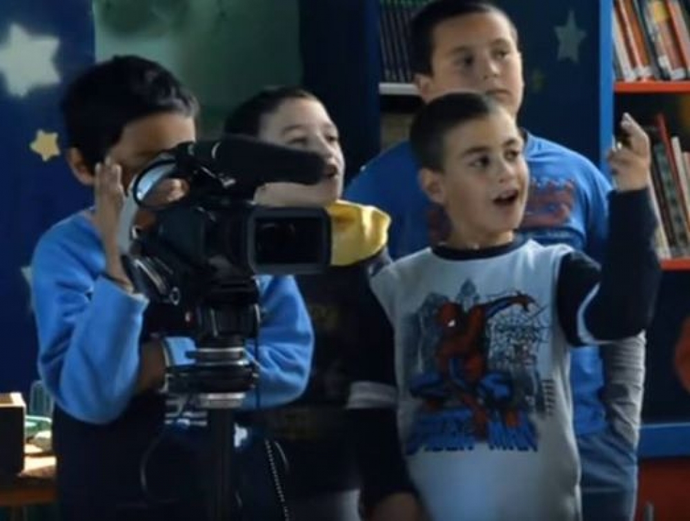 &Pi;&alpha;&iota;&delta;&iota;&kappa;ό &phi;&epsilon;&sigma;&tau;&iota;&beta;ά&lambda; &kappa;&iota;&nu;&eta;&mu;&alpha;&tau;&omicron;&gamma;&rho;ά&phi;&omicron;&upsilon; &sigma;&tau;&eta; &Mu;&omicron;&nu;&epsilon;&mu;&beta;&alpha;&sigma;&iota;ά!