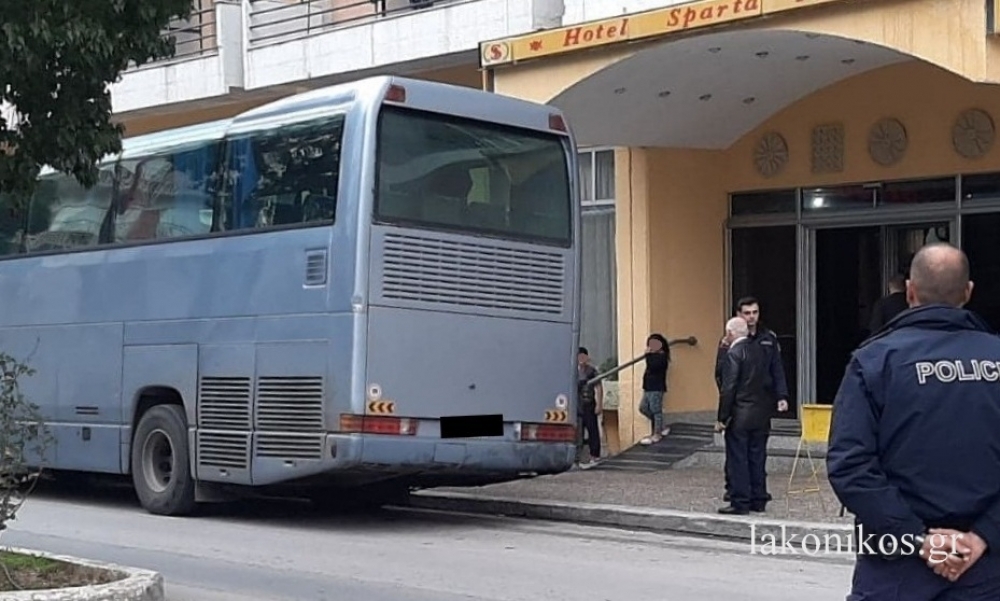 &Mu;&epsilon;&tau;&epsilon;&gamma;&kappa;&alpha;&tau;ά&sigma;&tau;&alpha;&sigma;&eta; &sigma;&tau;&eta;&nu; &Epsilon;&upsilon;&rho;ώ&pi;&eta; &gamma;&iota;&alpha; &omicron;&iota;&kappa;&omicron;&gamma;έ&nu;&epsilon;&iota;&epsilon;&sigmaf; &mu;&epsilon;&tau;&alpha;&nu;&alpha;&sigma;&tau;ώ&nu; &sigma;&tau;&eta; &Sigma;&pi;ά&rho;&tau;&eta;