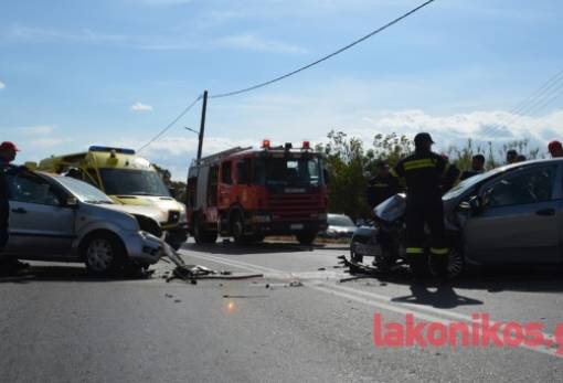Νέο τροχαίο στην EO Σπάρτης-Τρίπολης: Μετωπική σύγκρουση στον Κλαδά