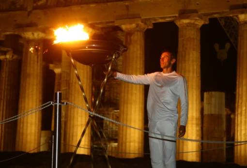 Στην Ακρόπολη των Αθηνών η Ολυμπιακή Φλόγα