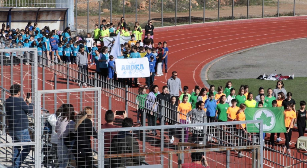 &Gamma;&iota;&omicron;&rho;&tau;ή &tau;&omicron;&upsilon; &Sigma;&tau;ί&beta;&omicron;&upsilon; &sigma;&tau;&omicron; &Gamma;ύ&theta;&epsilon;&iota;&omicron; &eta; &Eta;&mu;&epsilon;&rho;ί&delta;&alpha; &laquo;&Chi;&alpha;&rho;ί&lambda;&alpha;&omicron;&sigmaf; &Beta;&alpha;&sigma;&iota;&lambda;ά&kappa;&omicron;&sigmaf;&raquo; (&Phi;&Omega;&Tau;&Omicron;)