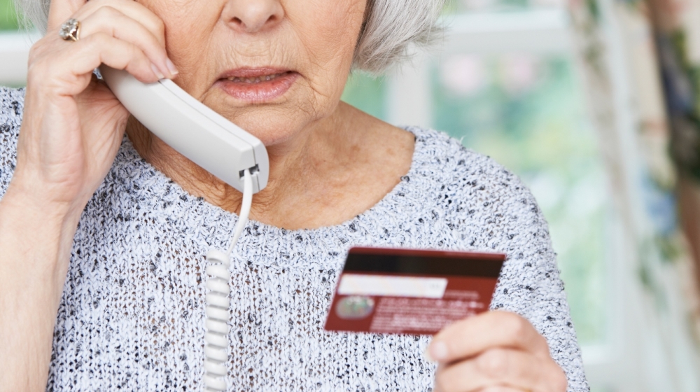 &Delta;ί&chi;&omega;&sigmaf; &tau;&epsilon;&lambda;&epsilon;&iota;&omega;&mu;ό &omicron;&iota; &tau;&eta;&lambda;&epsilon;&phi;&omega;&nu;&iota;&kappa;έ&sigmaf; &alpha;&pi;ά&tau;&epsilon;&sigmaf; &sigma;&tau;&eta; &Lambda;&alpha;&kappa;&omega;&nu;ί&alpha;