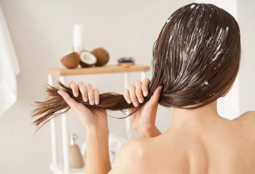 Φυσικοί τρόποι για να επανορθώσεις τα κατεστραμμένα σου μαλλιά