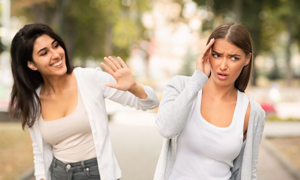 4 &sigma;&eta;&mu;ά&delta;&iota;&alpha; &pi;&omicron;&upsilon; &mu;&alpha;&rho;&tau;&upsilon;&rho;&omicron;ύ&nu; ό&tau;&iota; έ&chi;&epsilon;&iota;&sigmaf; &tau;&omicron;&xi;&iota;&kappa;&omicron;ύ&sigmaf; &phi;ί&lambda;&omicron;&upsilon;&sigmaf;