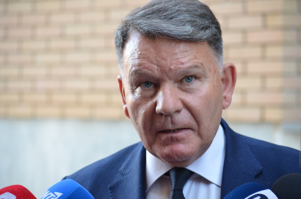 &Alpha;&pi;&omicron;&lambda;&omicron;&gamma;&epsilon;ί&tau;&alpha;&iota; &omicron; &delta;&rho;ά&sigma;&tau;&eta;&sigmaf; &tau;&omicron;&upsilon; &delta;&iota;&pi;&lambda;&omicron;ύ &phi;&omicron;&nu;&iota;&kappa;&omicron;ύ &sigma;&tau;&eta; &Mu;&omicron;&nu;&epsilon;&mu;&beta;&alpha;&sigma;&iota;ά