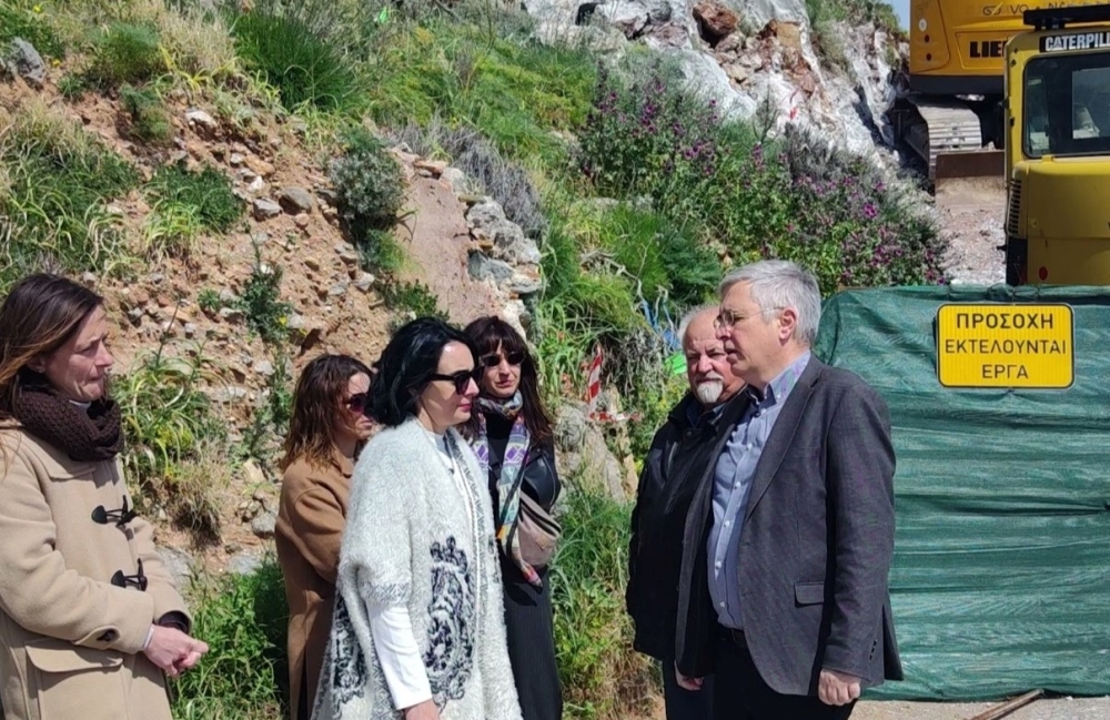 &Mu;ά&kappa;&alpha;&rho;&eta;&sigmaf;: &laquo;&Delta;&iota;&alpha;&phi;ά&nu;&epsilon;&iota;&alpha; &kappa;&alpha;&iota; &lambda;&omicron;&gamma;&omicron;&delta;&omicron;&sigma;ί&alpha; &gamma;&iota;&alpha; &tau;&omicron; έ&rho;&gamma;&omicron; &tau;&omicron;&upsilon; &tau;&epsilon;&lambda;&epsilon;&phi;&epsilon;&rho;ί&kappa; &sigma;&tau;&eta; &Mu;&omicron;&nu;&epsilon;&mu;&beta;&alpha;&sigma;&iota;ά&raquo;