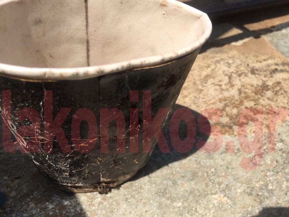 &Alpha;&pi;ό&pi;&epsilon;&iota;&rho;&alpha; &epsilon;&mu;&pi;&rho;&eta;&sigma;&mu;&omicron;ύ &sigma;&tau;&eta;&nu; &Pi;&epsilon;&tau;&rho;ί&nu;&alpha; &Delta;. &Alpha;&nu;&alpha;&tau;&omicron;&lambda;&iota;&kappa;ή&sigmaf; &Mu;ά&nu;&eta;&sigmaf;