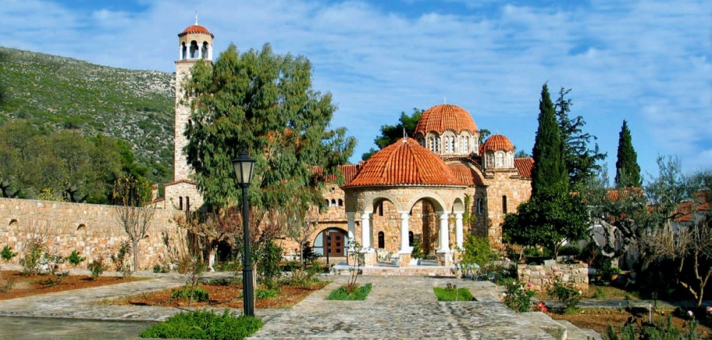 &Eta; &Beta;&alpha;&sigma;&iota;&lambda;&iota;&kappa;ή &kappa;&alpha;&iota; &tau;&omicron; &tau;ά&mu;&alpha; &sigma;&tau;&omicron;&nu; Ά&gamma;&iota;&omicron; &Epsilon;&phi;&rho;&alpha;ί&mu;[1] (&Nu;έ&alpha; &Mu;ά&kappa;&rho;&eta;)