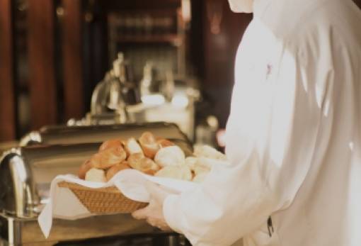 Μετεκπαίδευση για εργαζόμενους και ανέργους στον τουρισμό στην Καλαμάτα