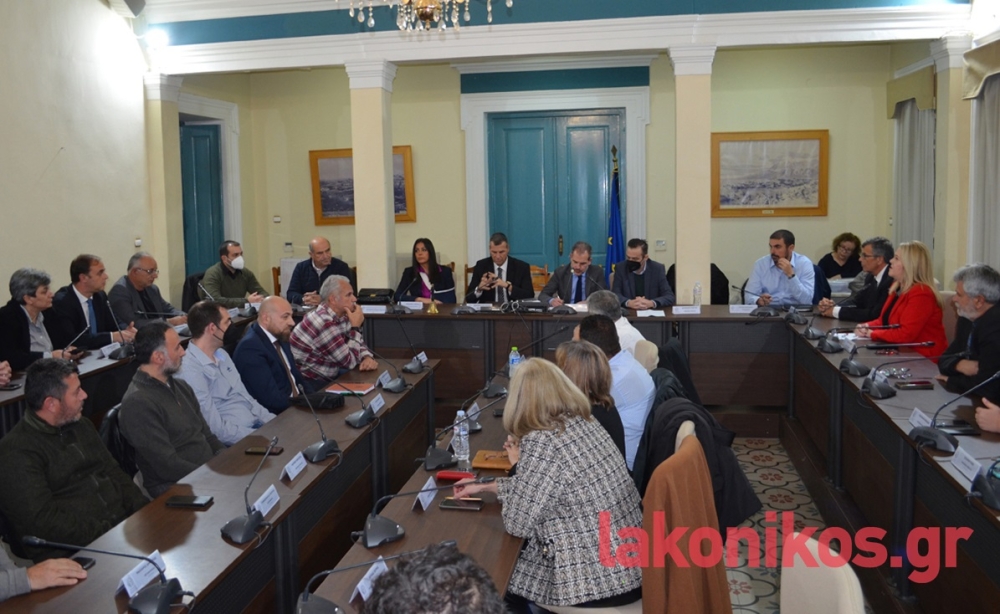 &Alpha;&nu;&alpha;&delta;&epsilon;ί&chi;&theta;&eta;&kappa;&alpha;&nu; &omicron;&iota; &alpha;&nu;&tau;&iota;&pi;&rho;ό&sigma;&omega;&pi;&omicron;&iota; &tau;&omicron;&upsilon; &Delta;. &Sigma;&pi;ά&rho;&tau;&eta;&sigmaf; &sigma;&epsilon; &Pi;&Epsilon;&Delta; &kappa;&alpha;&iota; &Phi;&Omicron;&Delta;&Sigma;&Alpha; &Pi;&epsilon;&lambda;&omicron;&pi;&omicron;&nu;&nu;ή&sigma;&omicron;&upsilon;