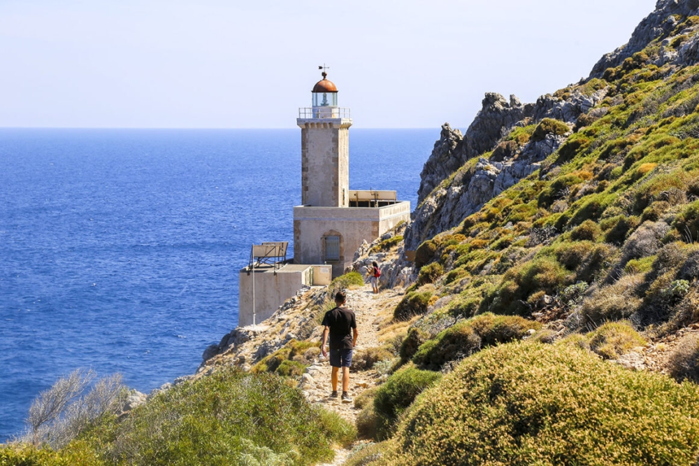&laquo;&Alpha;&pi;ό&theta;&epsilon;&mu;&alpha;&raquo; &tau;&alpha;&upsilon;&tau;ό&tau;&eta;&tau;&alpha;&sigmaf; &kappa;&alpha;&iota; &alpha;&nu;ά&pi;&tau;&upsilon;&xi;&eta;&sigmaf; &gamma;&iota;&alpha; &tau;&omicron; &nu;&omicron;&mu;ό