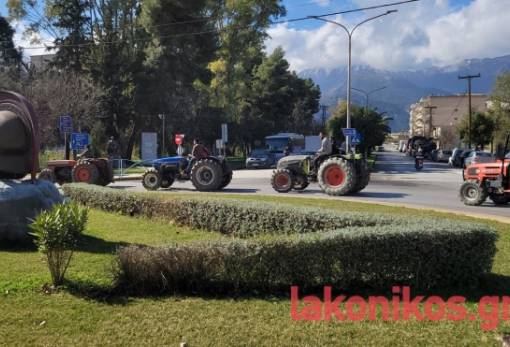 «Ζεσταίνουν» τα τρακτέρ για τα Τέμπη οι αγροτοκτηνοτρόφοι του Δήμου Σπάρτης