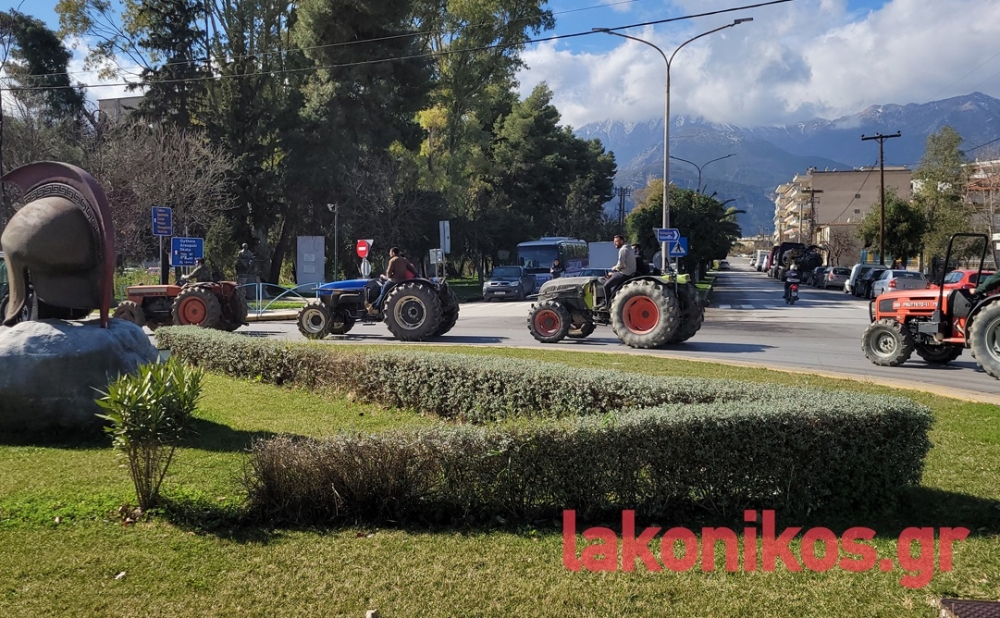 &laquo;&Zeta;&epsilon;&sigma;&tau;&alpha;ί&nu;&omicron;&upsilon;&nu;&raquo; &tau;&alpha; &tau;&rho;&alpha;&kappa;&tau;έ&rho; &gamma;&iota;&alpha; &tau;&alpha; &Tau;έ&mu;&pi;&eta; &omicron;&iota; &alpha;&gamma;&rho;&omicron;&tau;&omicron;&kappa;&tau;&eta;&nu;&omicron;&tau;&rho;ό&phi;&omicron;&iota; &tau;&omicron;&upsilon; &Delta;ή&mu;&omicron;&upsilon; &Sigma;&pi;ά&rho;&tau;&eta;&sigmaf;