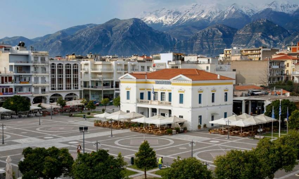 &Eta; &laquo;&alpha;&nu;ά&sigma;&tau;&alpha;&sigma;&eta;&raquo; &tau;&omicron;&upsilon; &Mu;&alpha;&mu;-&Rho;&alpha; &kappa;&alpha;&iota; &eta; &epsilon;&pi;&iota;&lambda;&epsilon;&kappa;&tau;&iota;&kappa;ή &mu;&nu;ή&mu;&eta;
