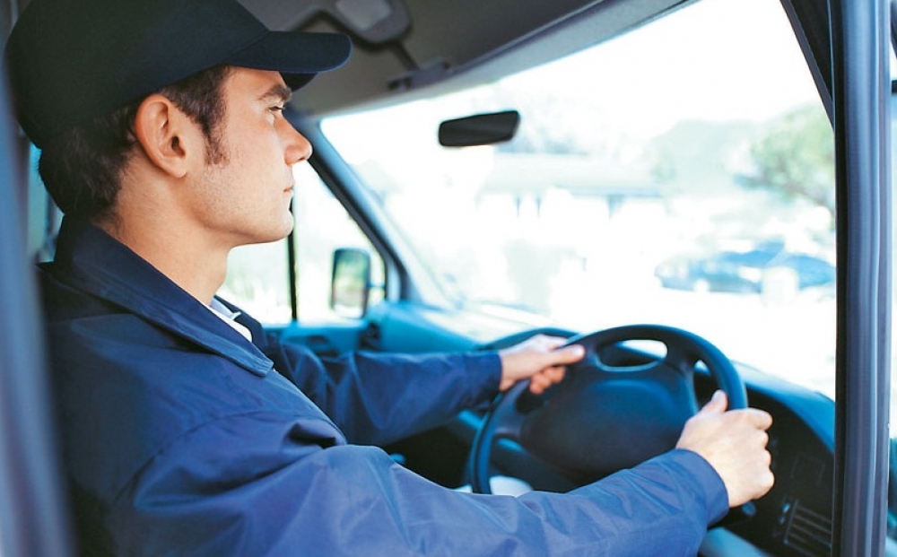 16 &theta;έ&sigma;&epsilon;&iota;&sigmaf; &omicron;&delta;&eta;&gamma;ώ&nu;-&epsilon;&rho;&gamma;&alpha;&tau;ώ&nu; &sigma;&tau;&omicron; &Delta;ή&mu;&omicron; &Sigma;&pi;ά&rho;&tau;&eta;&sigmaf;