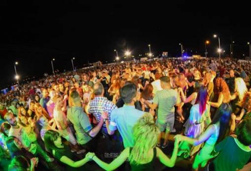 Γλέντησαν μέχρι πρωίας στο μεγάλο πανηγύρι του Αφυσσού! (ΦΩΤΟ)