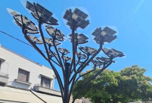 Στο Open Mall… ανήκει τελικά το ηλιακό δέντρο που «επιβλήθηκε το 2018»