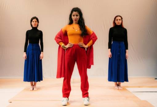 Η Μαρίνα Σάττι και οι Chores σε Μυστρά και Γύθειο